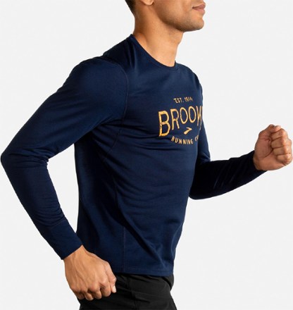 brooks run merry shirt