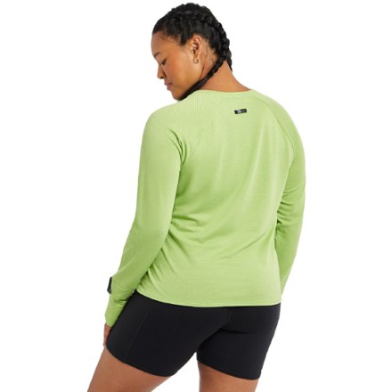 Oiselle Flyout Long-Sleeve Shirt - Women's 1