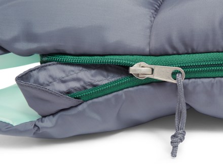 Kelty Catena 30 Sleeping Bag Zipper detail