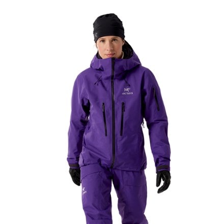 Arc'teryx Alpha SV Jacket - Women's 1