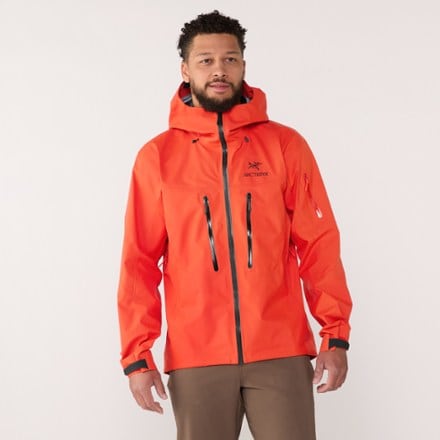 Arc'teryx Alpha SV Jacket - Men's 1