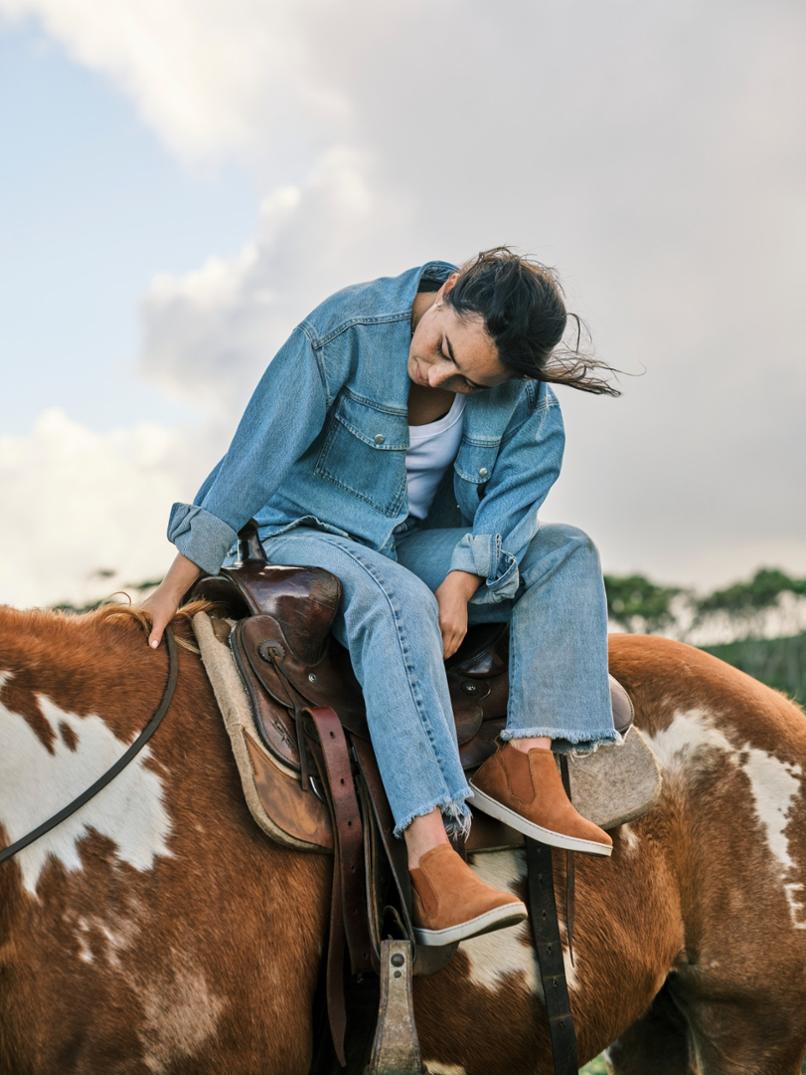 Location Image for Pehuea Mid Boots - Women's