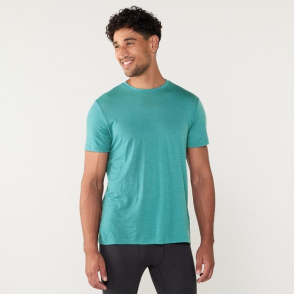 Model info: Height: 6" 2" | Waist: 31" | Wearing size: M