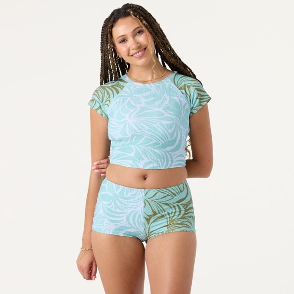On Body Image of color Aquamult