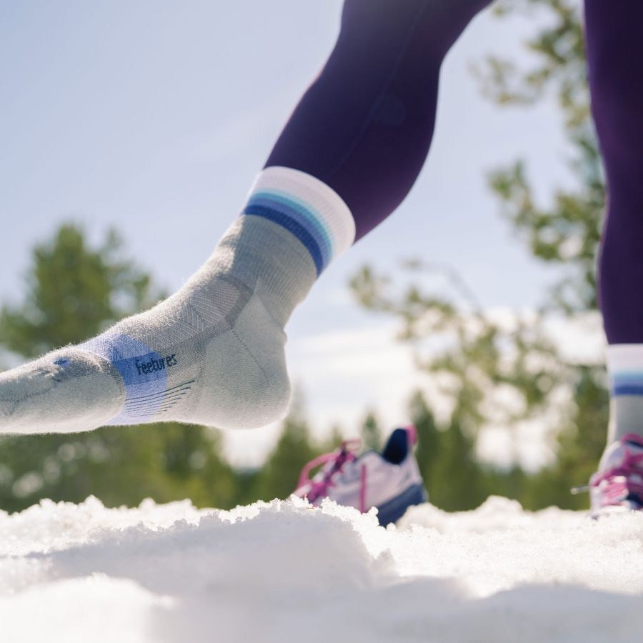 Location Image for Merino 10 Max Cush Mini Crew Socks