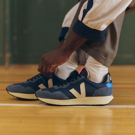 VEJA Paulistana Alveomesh Shoes - Women's 3