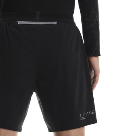 On Performance Shorts Lumos 7" - Men's 6