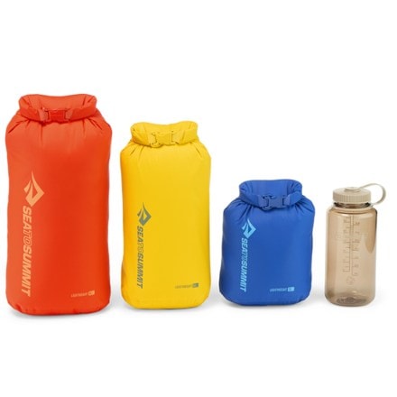 Sea to Summit Lightweight Dry Bag Set - Medium 32oz water bottle not included