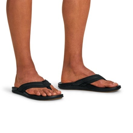 OluKai Maha Flip-Flops - Men's 4