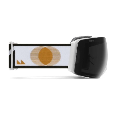 Smith I/O MAG XL ChromaPop Snow Goggles with gogglesoc 3