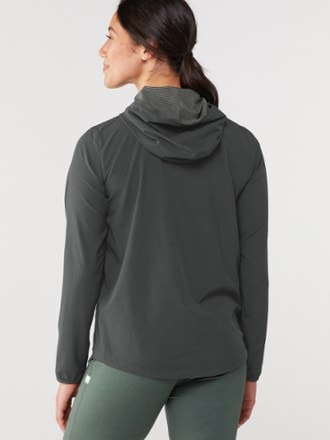 Vuori Outdoor Trainer Shell Jacket - Women's 2