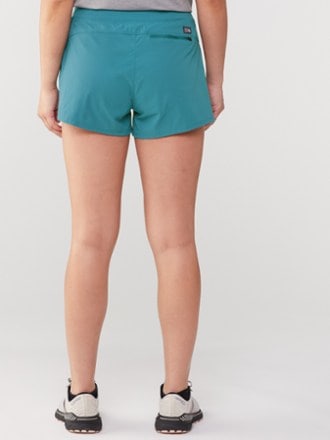 Mountain Hardwear Dynama Pull-On Shorts - Women's 2