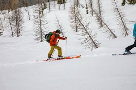 Location Image of color Peak Orange