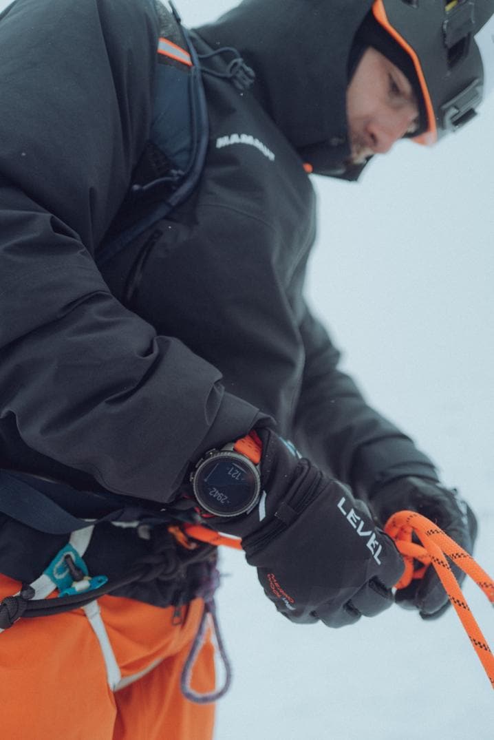 Location Image for Vertical Titanium Solar