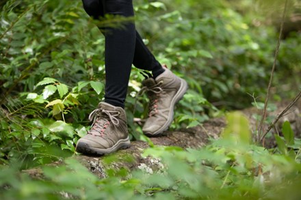 keen day hikers