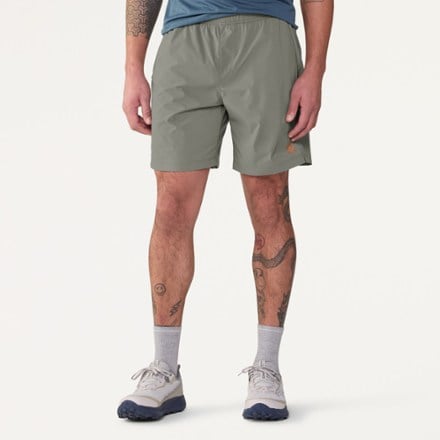 Model info: Height: 6' 2" | Waist: 32" | Inseam: 31" | Wearing size: M