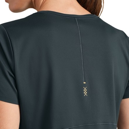 RHONE Serene Cropped Shirt - Women's 5