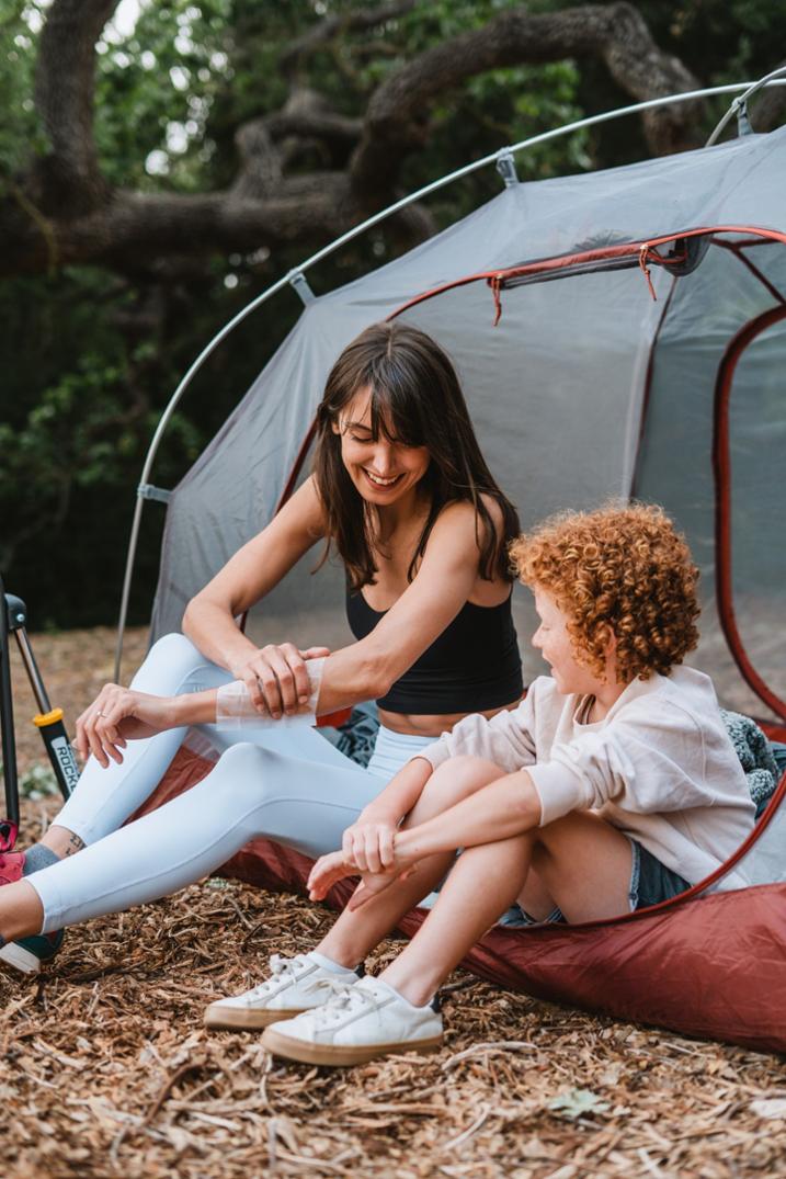 Location Image for Insect Repellent Wipes - 30 Percent DEET - Package of 12