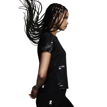 On Performance-T Lumos Top - Women's 4