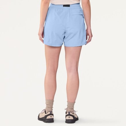 Mountain Hardwear Stryder Belted Shorts - Women's 2