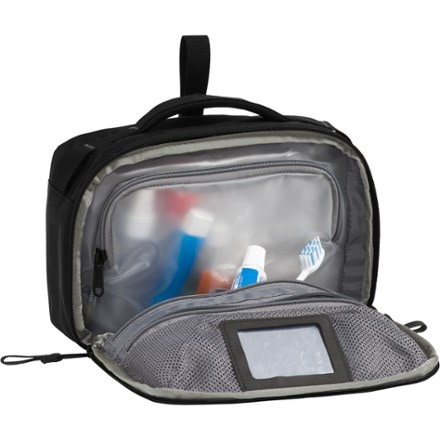 The North Face Base Camp Voyager Toiletry Kit 2
