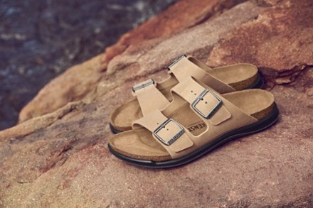 Birkenstock Arizona Rugged Sandals - Women's 4