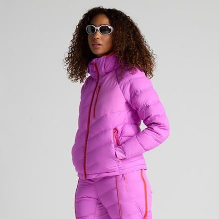 SENIQ Wild Puff Packable Down Hoodie - Women's 4