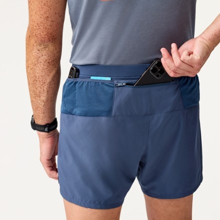 Brooks Journey 5" Shorts - Men's 2