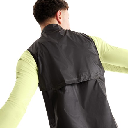 On Weather Vest - Men's 4