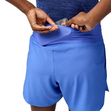 Brooks Chaser 7" Shorts 2.0 - Women's 3