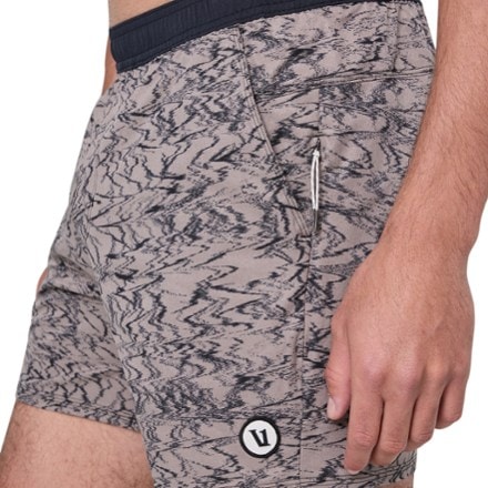 Vuori Maverick Volley Shorts - Men's 4