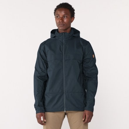 Model info: Height: 6' 1" | Waist: 30" | Wearing size: M