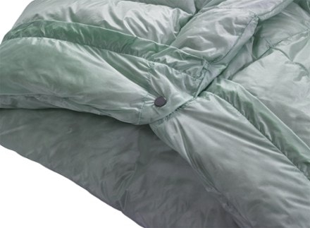 Therm-a-Rest Vesper Down Quilt 32 5