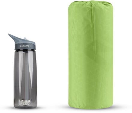 Sea to Summit Comfort Light SI Sleeping Pad GREEN (Water bottle not included)