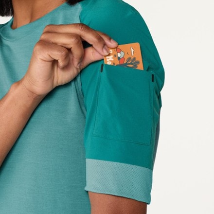 Endura GV500 Cycling Jersey - Women's 5