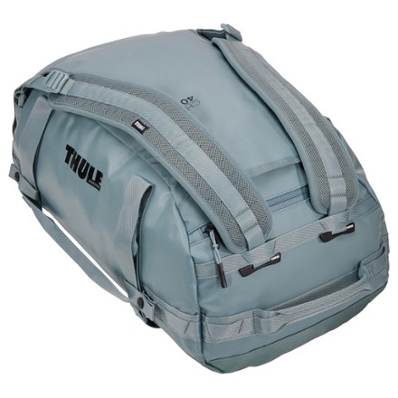 Thule Chasm 40 L Duffel 8