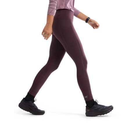 Arc'teryx Essent High-Rise Utility 26" Leggings - Women's 5