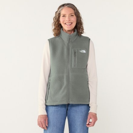 The North Face Yumiori Vest - Women's 1