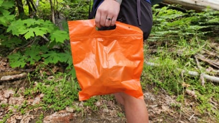 Cleanwaste Waggy Baggy Dog Waste Bag Kits - Package of 10 4