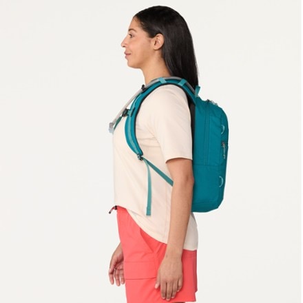 REI Co-op Trailmade 10 Hydration Pack 2