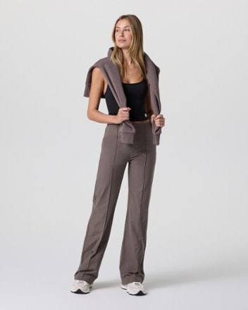 Vuori Meta Wide-Leg Pants - Women's 2