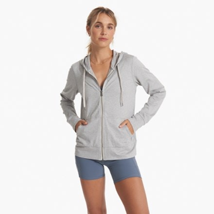 Vuori Halo Performance Hoodie 2.0 - Women's 1