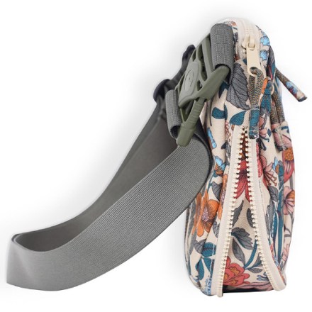 KAVU Roam Sling Bag 2