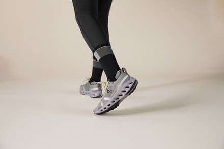 On Cloudsurfer Trail Trail-Running Shoes - Women's 6