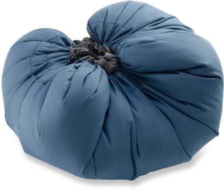 Pillow stowed (Blue)&#xA;