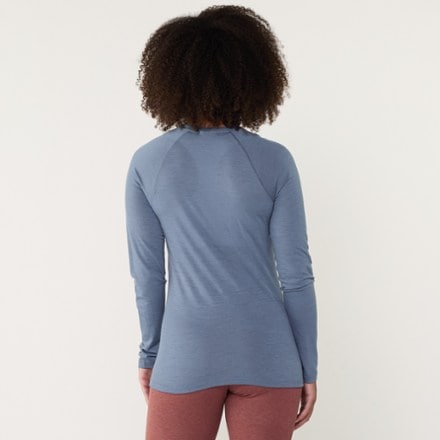Smartwool Classic All-Season Merino Long-Sleeve Base Layer Top - Women's 2