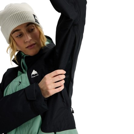 Burton Reserve 2L Insulated Jacket - Women's 4