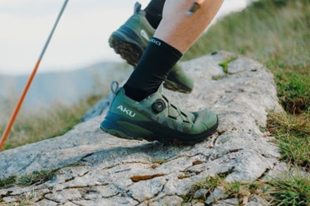 Location Image of color Dark Green/Grey