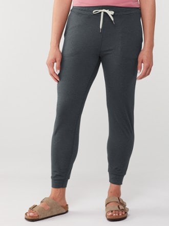 Vuori Performance Jogger Pants - Women's 2