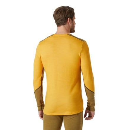 Helly Hansen Lifa Merino Midweight Crew Base Layer Top - Men's 2